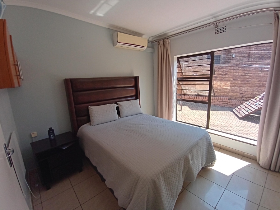 5 Bedroom Property for Sale in Glenvista Gauteng
