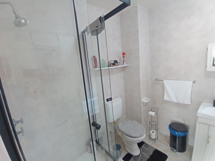 1 Bedroom Property for Sale in Mondeor Gauteng