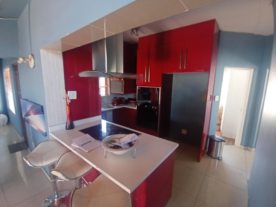 2 Bedroom Property for Sale in Mondeor Gauteng