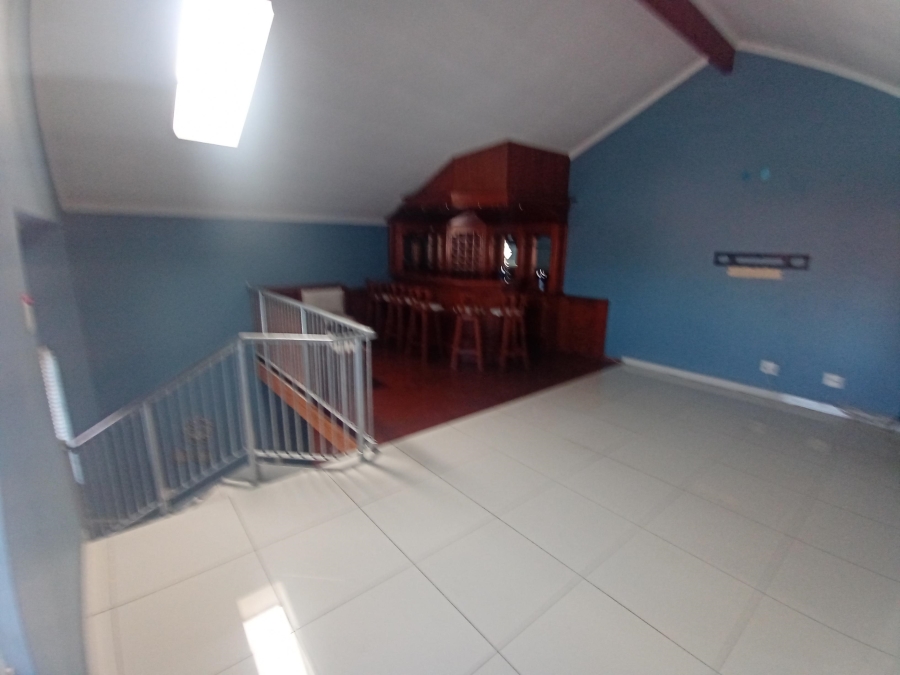 2 Bedroom Property for Sale in Mondeor Gauteng