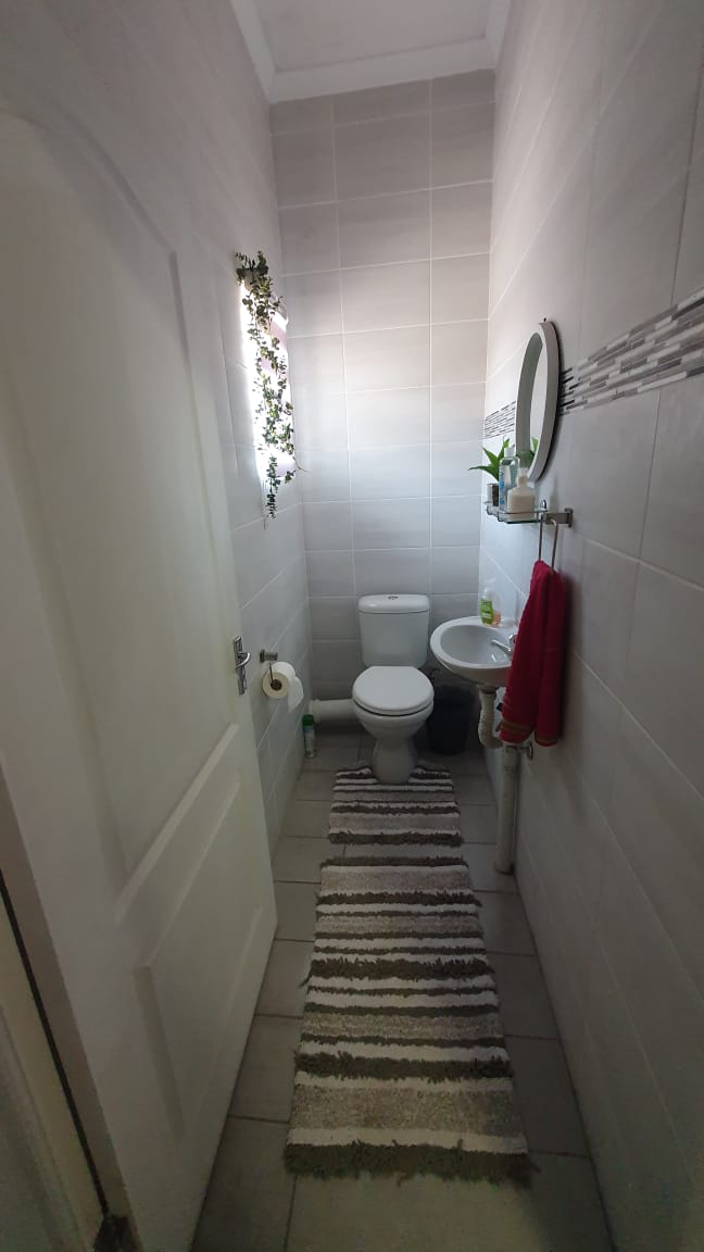 4 Bedroom Property for Sale in Oakdene Gauteng