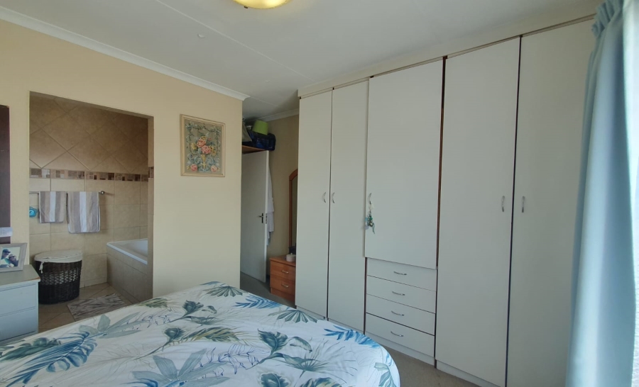3 Bedroom Property for Sale in New Market Park Gauteng