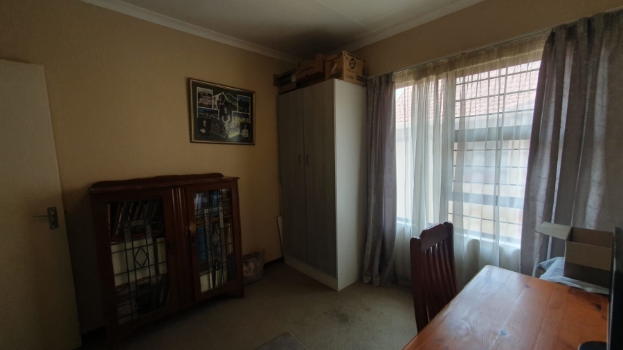 3 Bedroom Property for Sale in New Market Park Gauteng