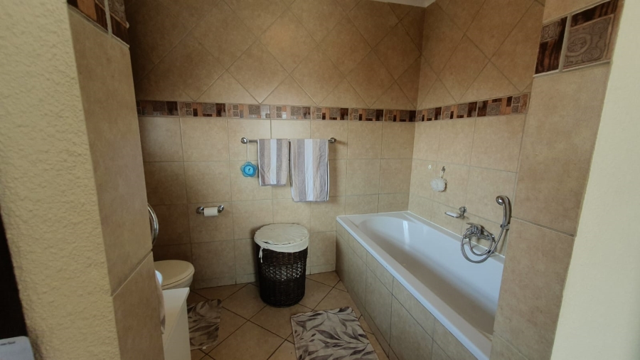 3 Bedroom Property for Sale in New Market Park Gauteng