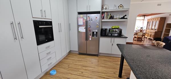 3 Bedroom Property for Sale in South Crest Gauteng