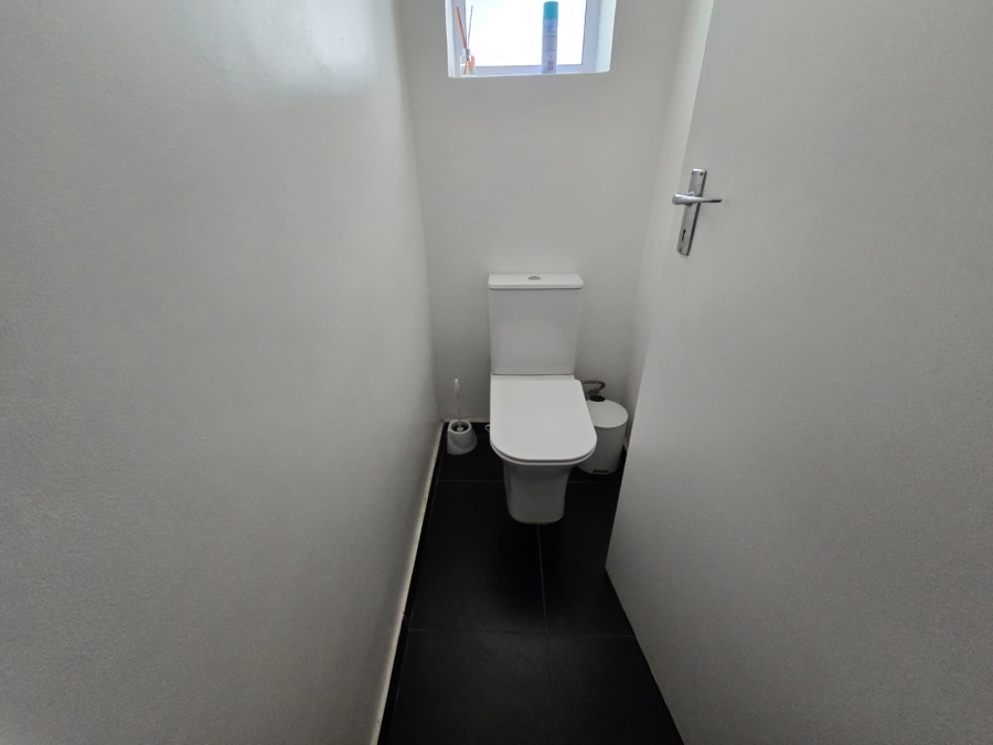 3 Bedroom Property for Sale in South Crest Gauteng