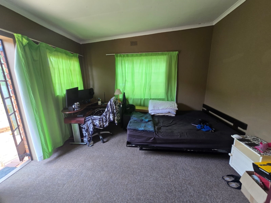 3 Bedroom Property for Sale in South Crest Gauteng