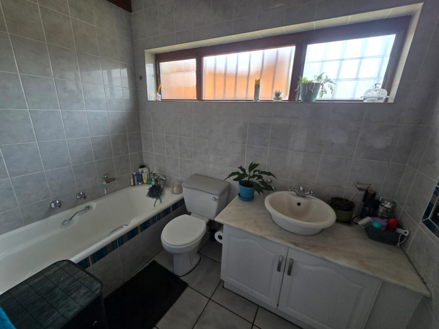 3 Bedroom Property for Sale in South Crest Gauteng