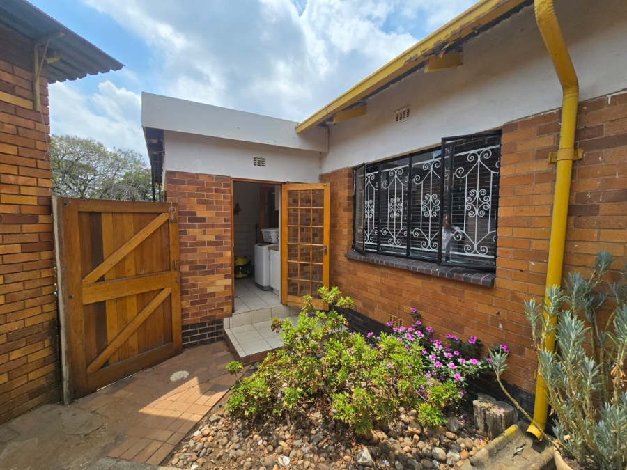 3 Bedroom Property for Sale in South Crest Gauteng
