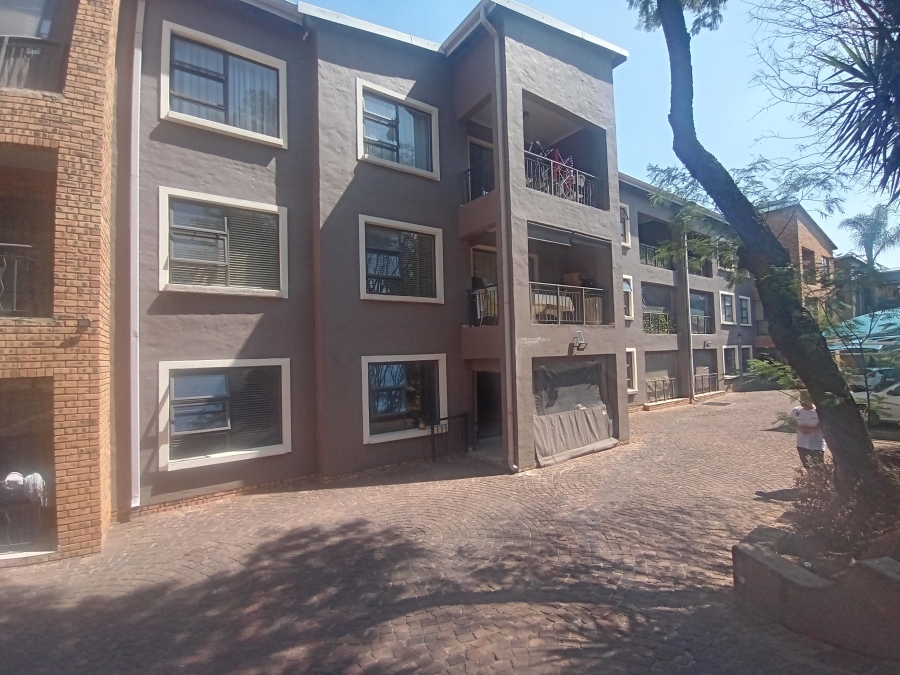 3 Bedroom Property for Sale in Mulbarton Gauteng