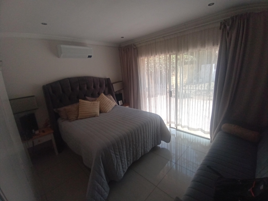 4 Bedroom Property for Sale in Mulbarton Gauteng