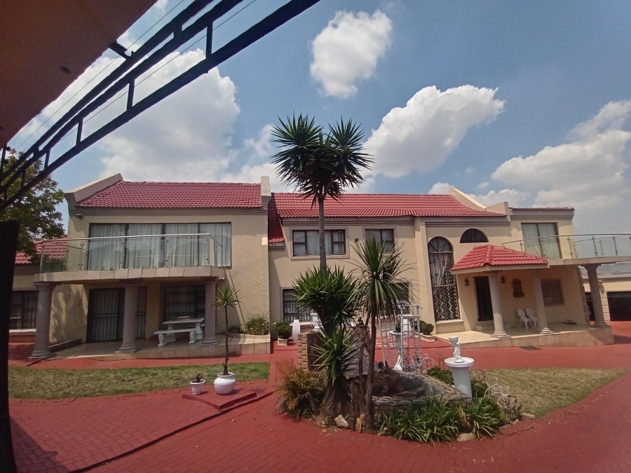 4 Bedroom Property for Sale in Winchester Hills Gauteng