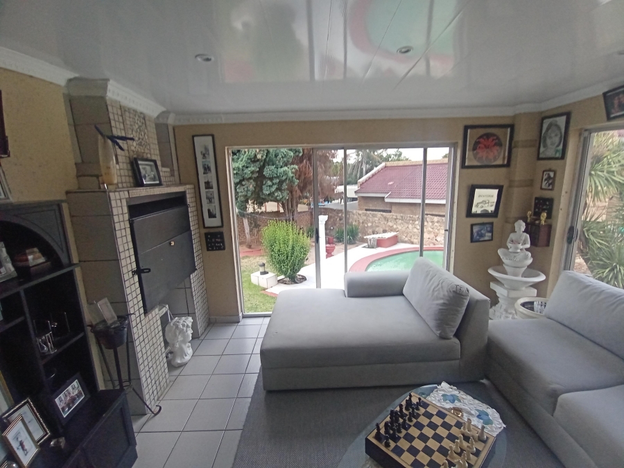 4 Bedroom Property for Sale in Winchester Hills Gauteng