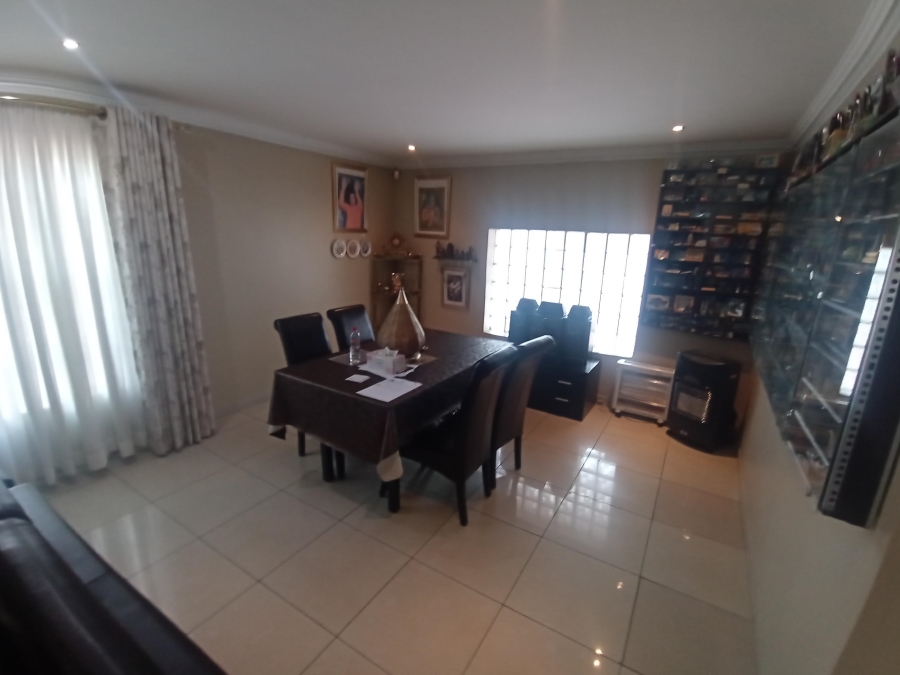4 Bedroom Property for Sale in Winchester Hills Gauteng