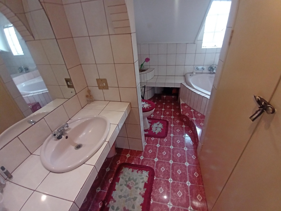 4 Bedroom Property for Sale in Winchester Hills Gauteng