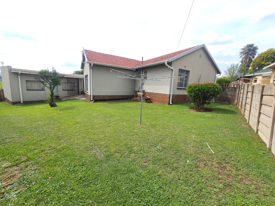 3 Bedroom Property for Sale in Verwoerdpark Gauteng