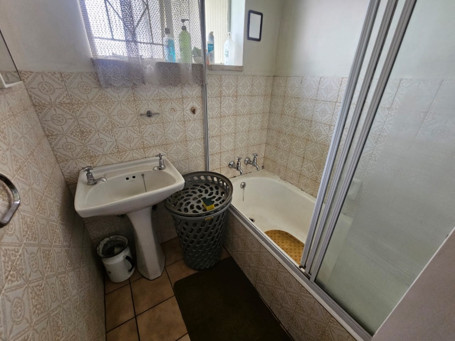 3 Bedroom Property for Sale in Verwoerdpark Gauteng