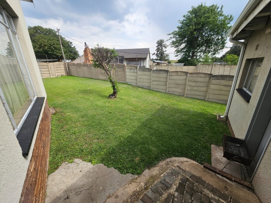 3 Bedroom Property for Sale in Verwoerdpark Gauteng