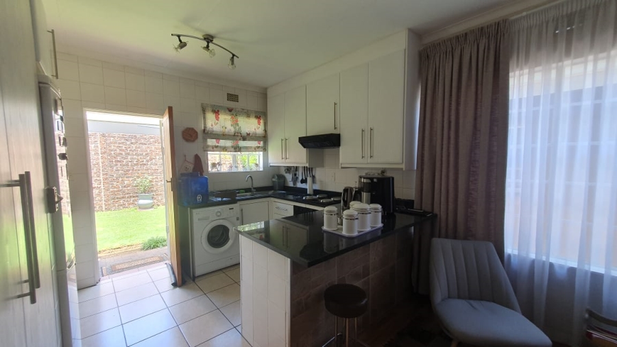 2 Bedroom Property for Sale in Verwoerdpark Gauteng