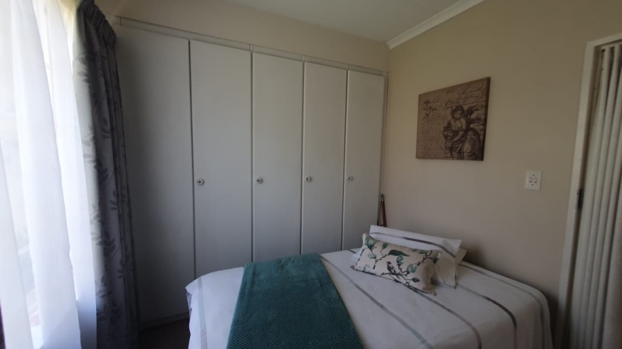 2 Bedroom Property for Sale in Verwoerdpark Gauteng