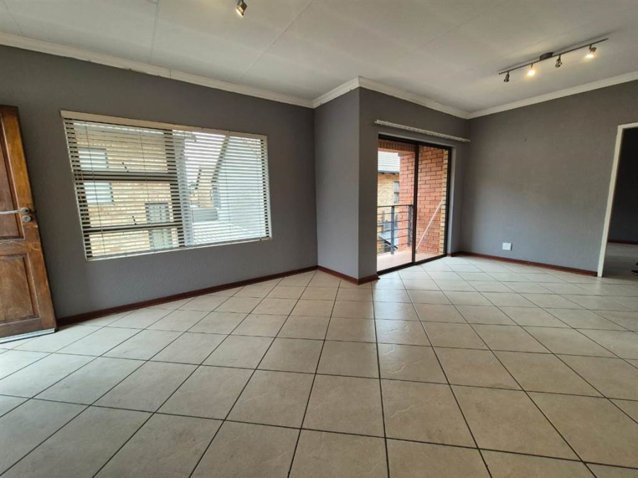 2 Bedroom Property for Sale in Meyersdal Gauteng
