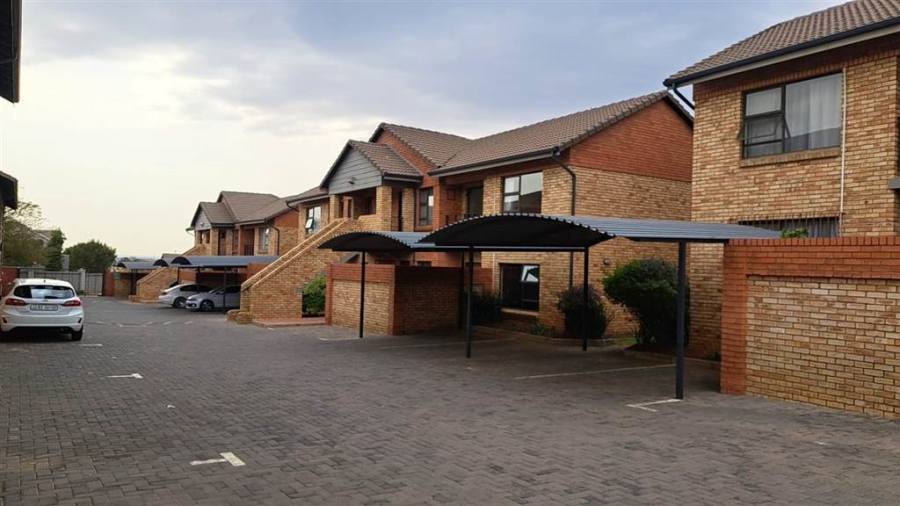 2 Bedroom Property for Sale in Meyersdal Gauteng