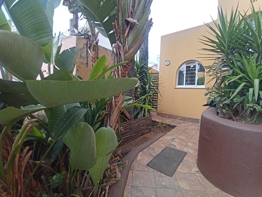 4 Bedroom Property for Sale in Bassonia Gauteng