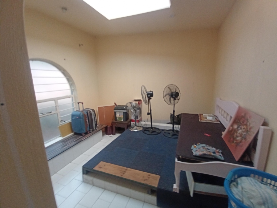 4 Bedroom Property for Sale in Bassonia Gauteng