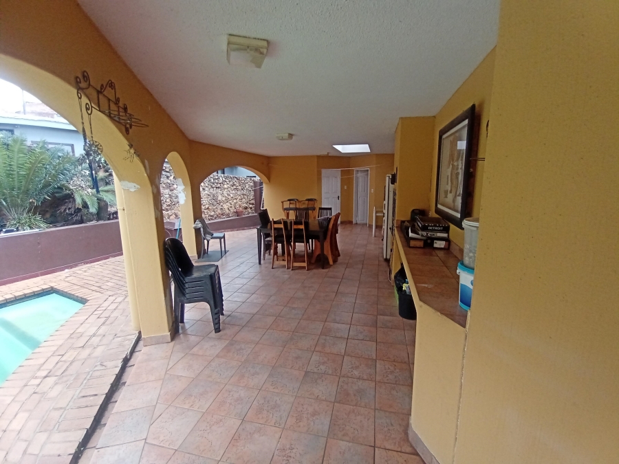 4 Bedroom Property for Sale in Bassonia Gauteng