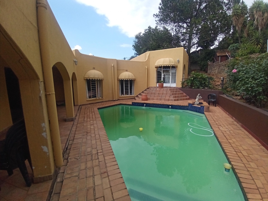 4 Bedroom Property for Sale in Bassonia Gauteng