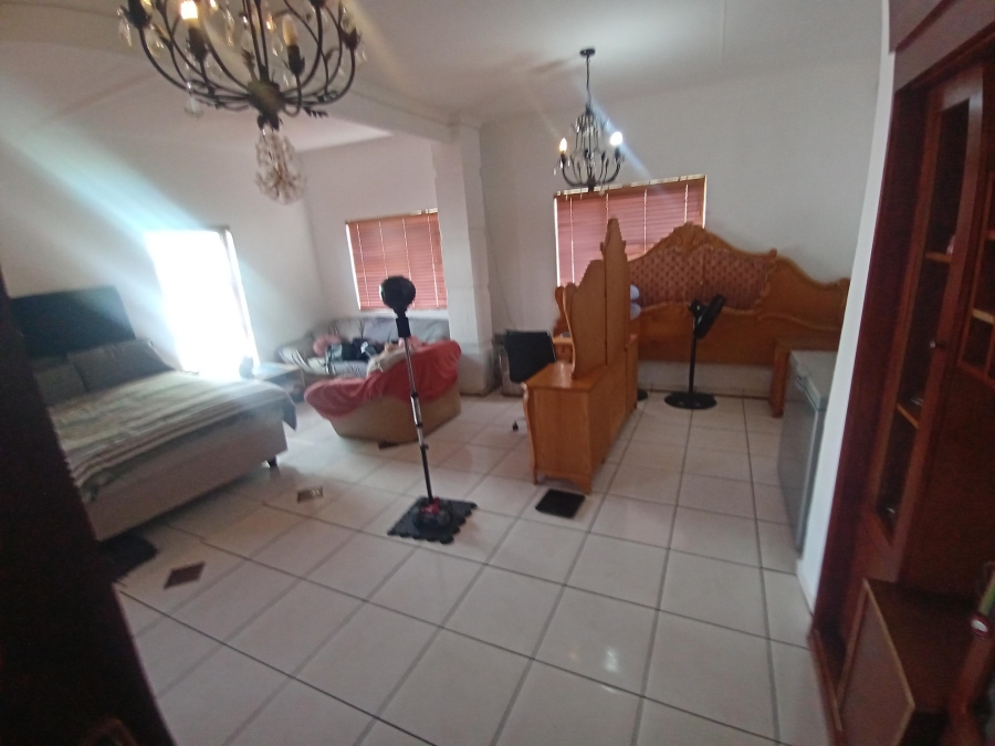 4 Bedroom Property for Sale in Glenvista Gauteng
