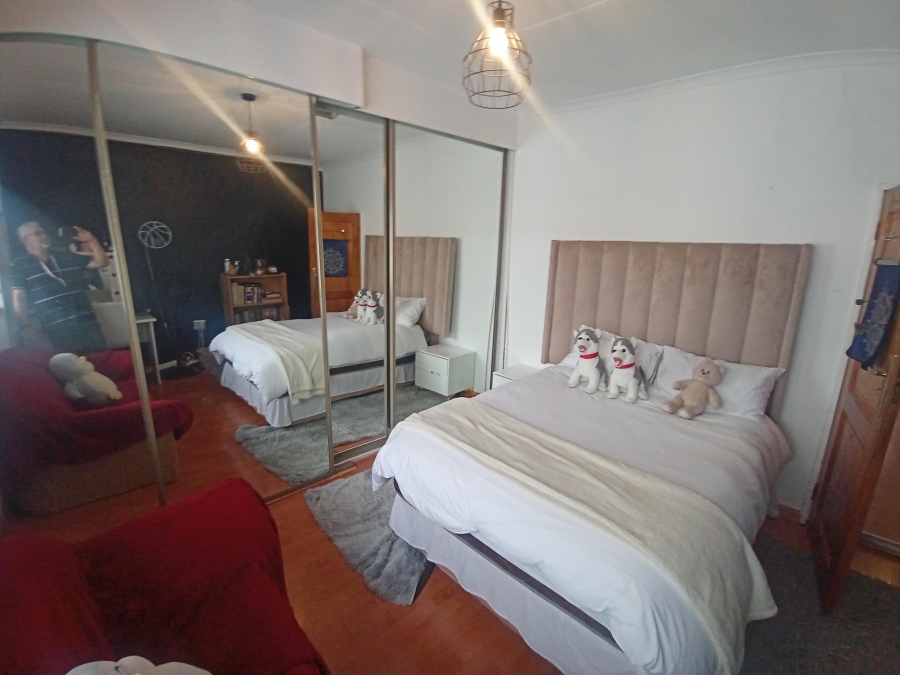 4 Bedroom Property for Sale in Glenvista Gauteng