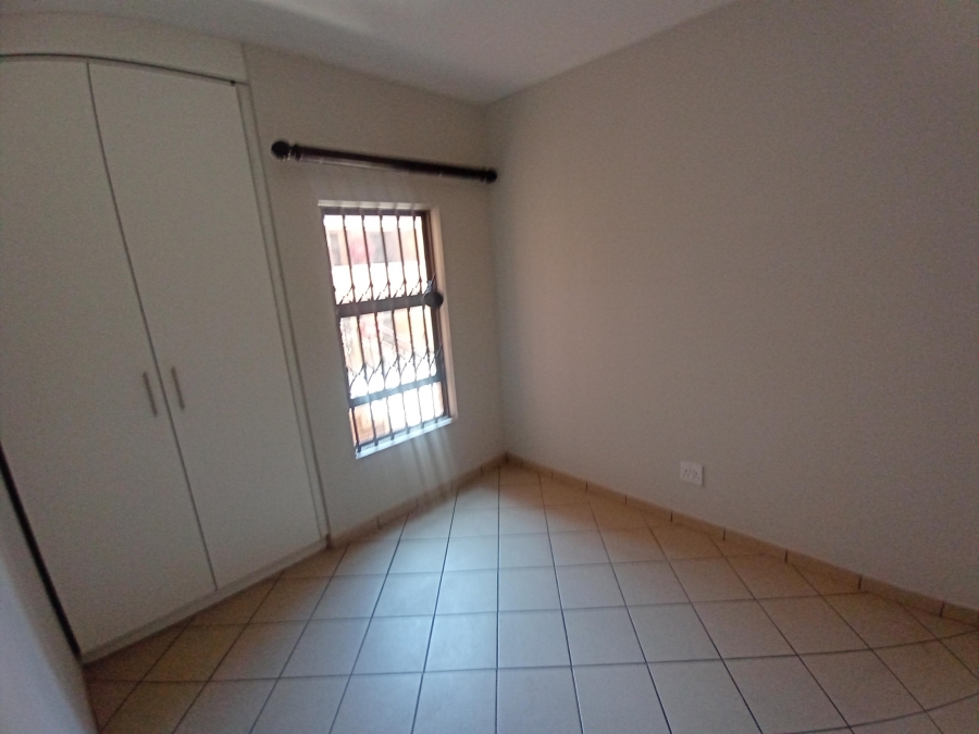 2 Bedroom Property for Sale in Winchester Hills Gauteng