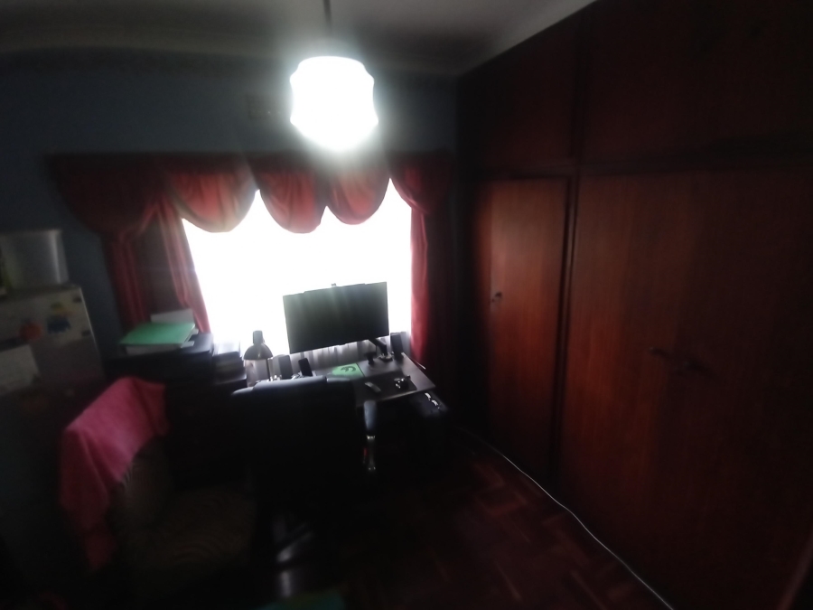 4 Bedroom Property for Sale in Linmeyer Gauteng