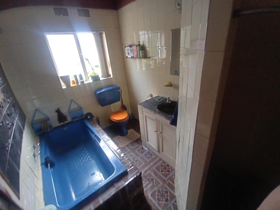 4 Bedroom Property for Sale in Linmeyer Gauteng