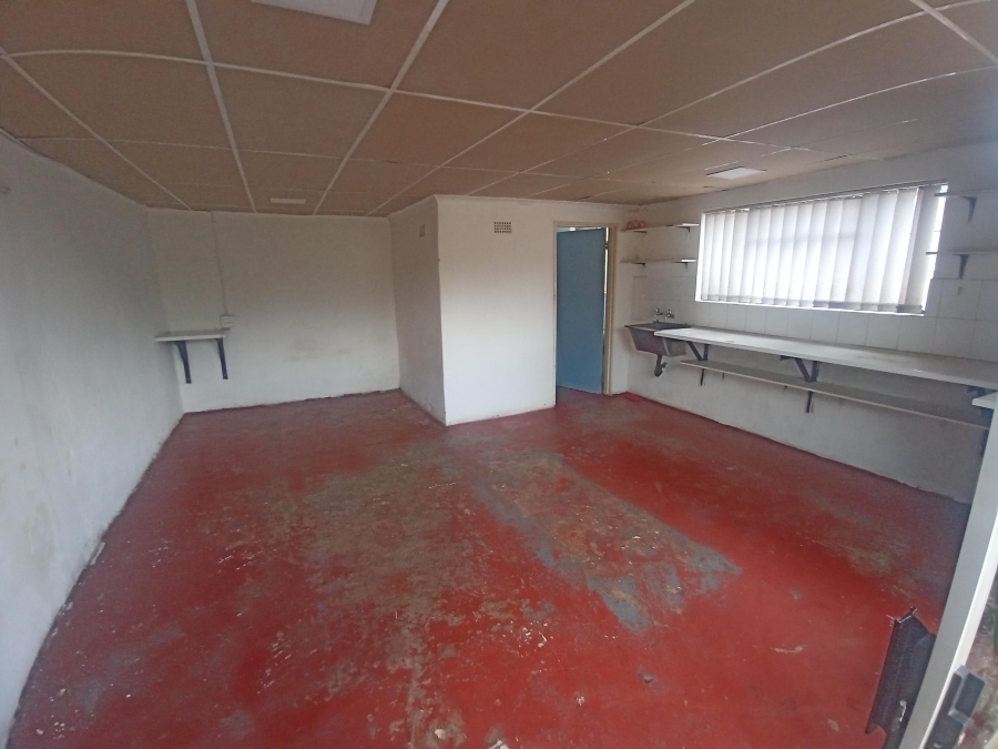 4 Bedroom Property for Sale in Linmeyer Gauteng