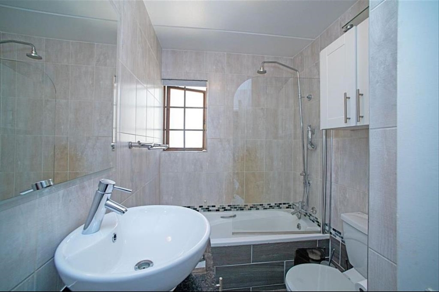 3 Bedroom Property for Sale in Bedfordview Gauteng