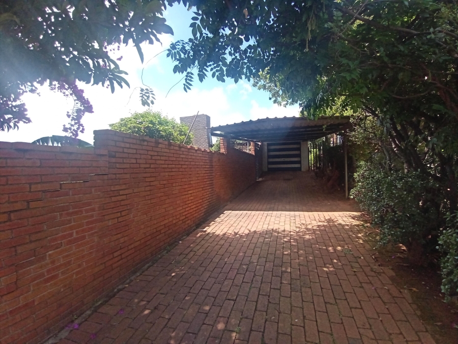 3 Bedroom Property for Sale in Mondeor Gauteng