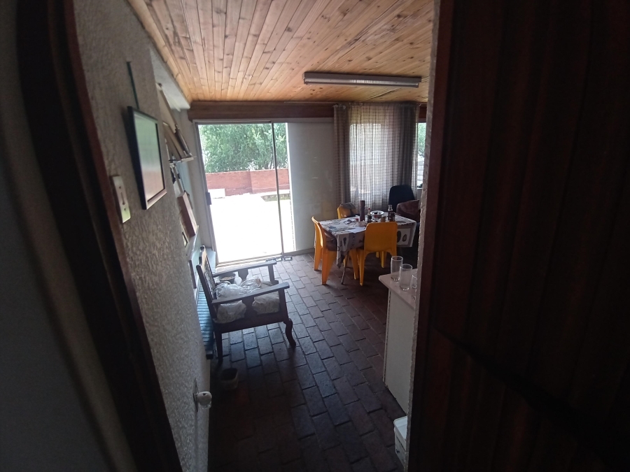 3 Bedroom Property for Sale in Mondeor Gauteng