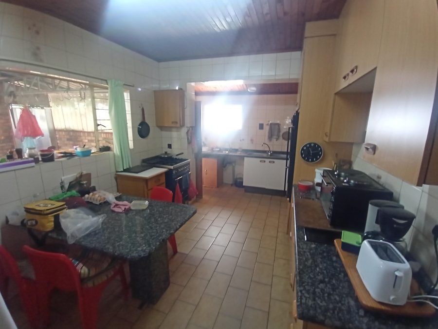 3 Bedroom Property for Sale in Mondeor Gauteng