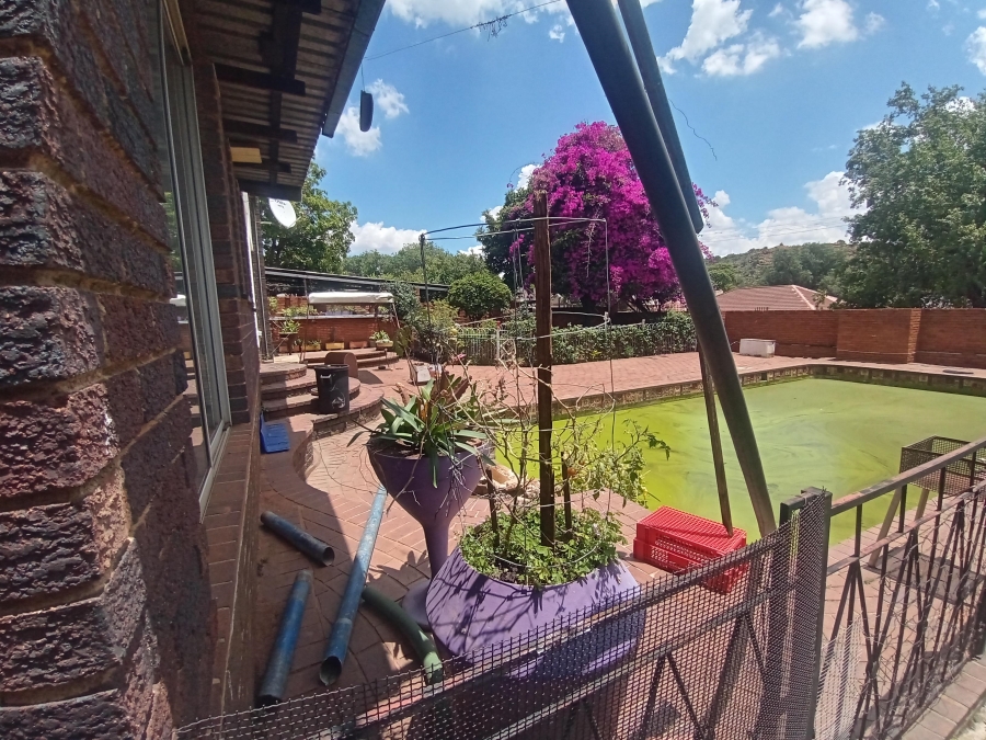 3 Bedroom Property for Sale in Mondeor Gauteng