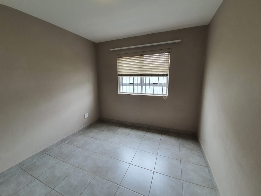 To Let 2 Bedroom Property for Rent in Die Hoewes Gauteng