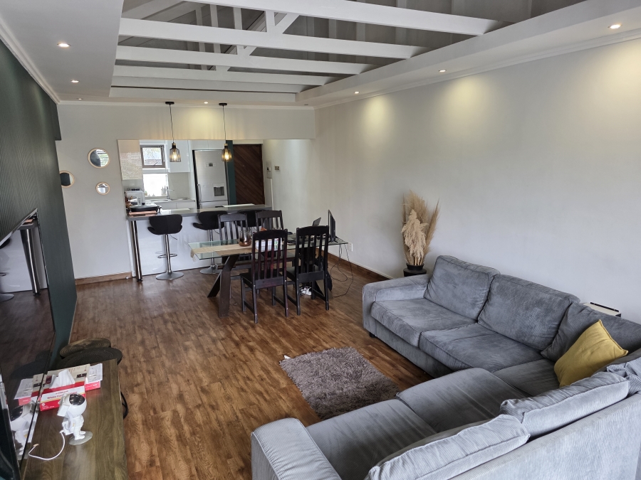 2 Bedroom Property for Sale in Sandown Gauteng