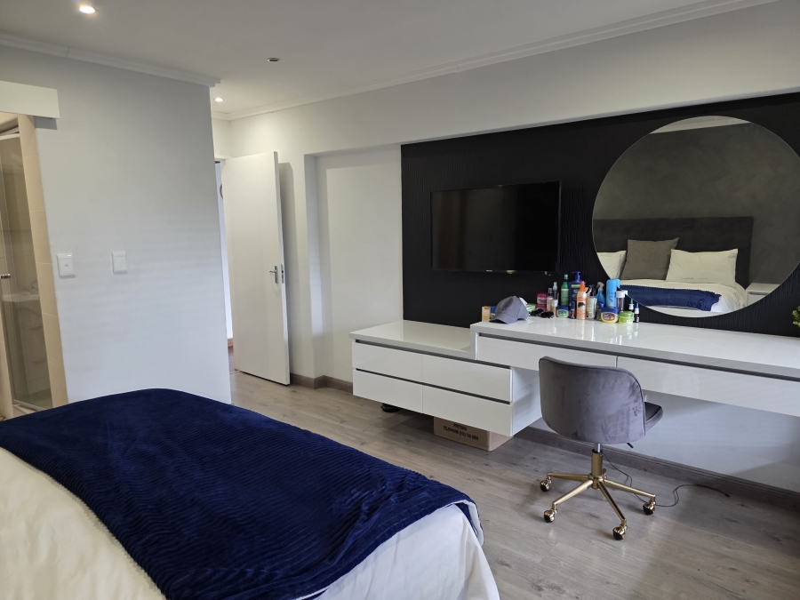 2 Bedroom Property for Sale in Sandown Gauteng