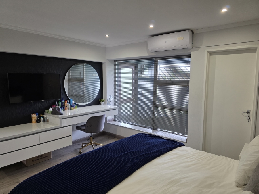 2 Bedroom Property for Sale in Sandown Gauteng