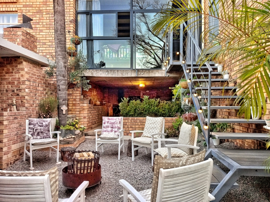 3 Bedroom Property for Sale in La Montagne Gauteng