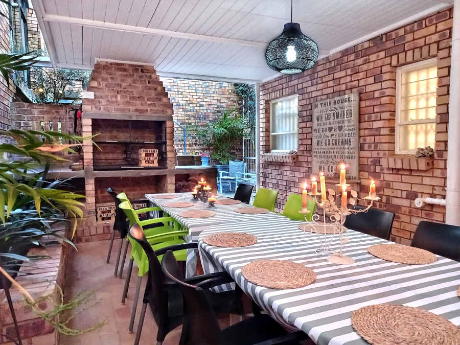 3 Bedroom Property for Sale in La Montagne Gauteng