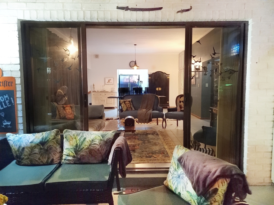 3 Bedroom Property for Sale in La Montagne Gauteng