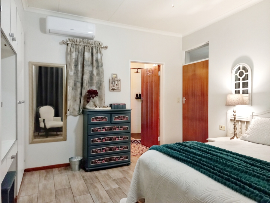 3 Bedroom Property for Sale in La Montagne Gauteng