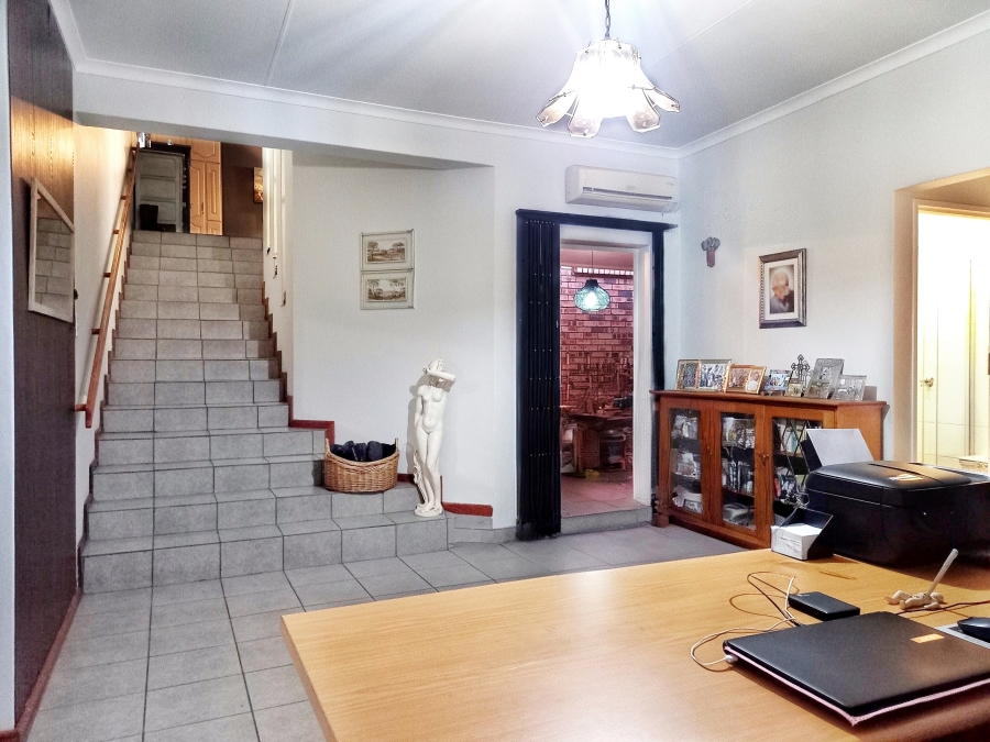 3 Bedroom Property for Sale in La Montagne Gauteng